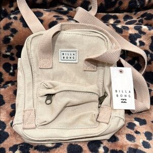 NWT Billabong Tan Canvas Bag Crossbody